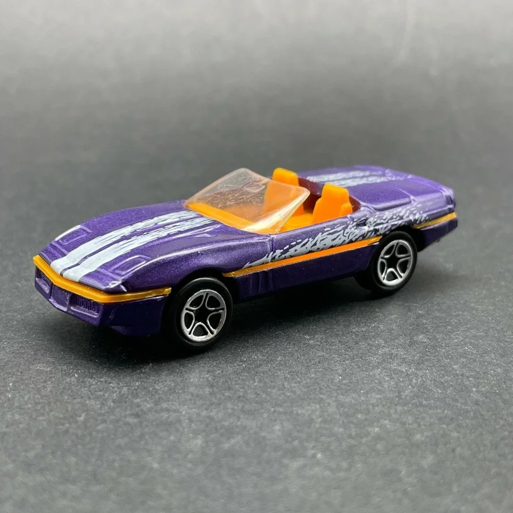 Matchbox 1987 '87 Chevrolet Corvette Convertible Car Purple Diecast‎ 1/56 Loose